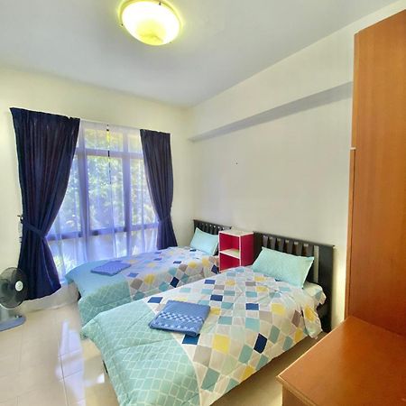 Marina Cove, Lumut Apartment Exterior photo