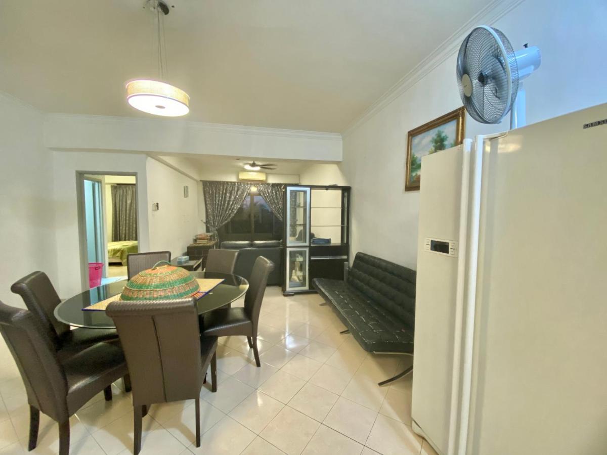 Marina Cove, Lumut Apartment Exterior photo
